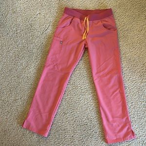 Women’s Figs scrubs. Coral color. Size small